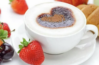 Кофе с земляникой