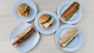 Prego D'Aninhas com Ovo e Bacon