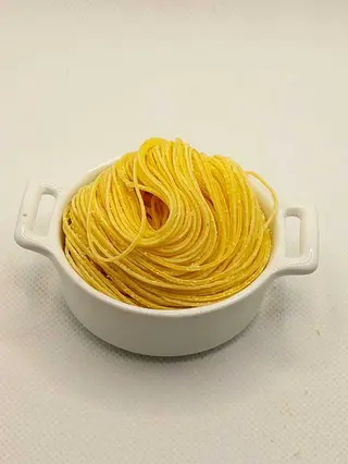 1 porzione di MACCHERONCINI all'uovo da cucinare