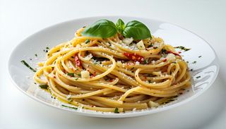 Spaghetti con aglio, olio e peperoncino