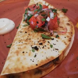 Quesadilla  De Champiñon  Natural (XL Vegetariana)