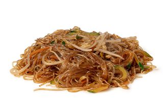 Spaghetti di soia con carne