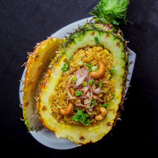 Pineapple Rice-Khao Pad Sparrow