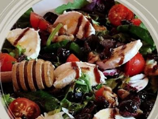 Ensalada De Queso De Cabra