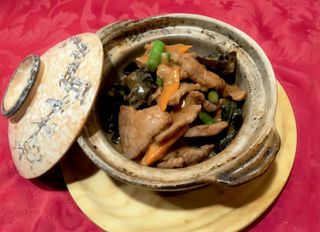 83. Ternera con salsa de foie