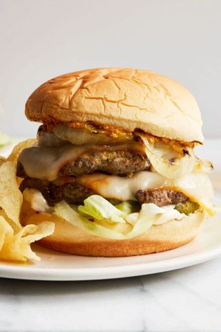 Double Chicken Cheese Burger (frites+boisson)