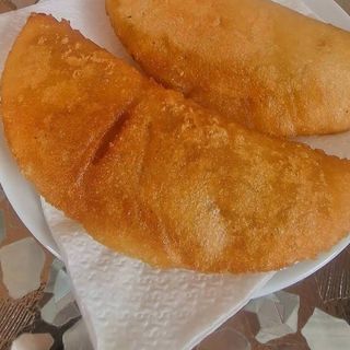 Empanada Pabellon