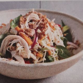 Chicken salad + shrimp chips