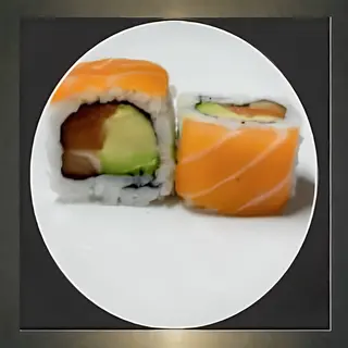 71 Aguacate Y Salmón Con Salmón Por Encima (8 Uds.)