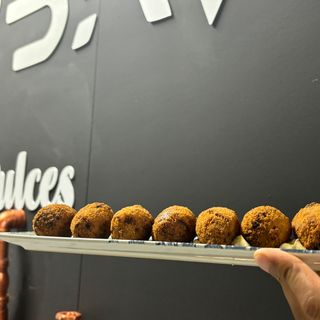 Croquetas De Pollo Al Curry