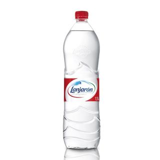 Agua Lanjaron  botella 1,5L.