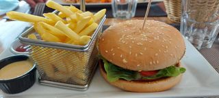 Hamburger+ frites