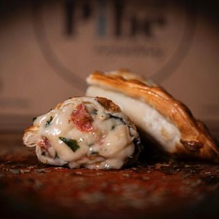 Empanada De Capresse