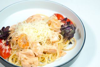 Лингвини с семгой (350г)