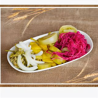 მწნილის ასორტი