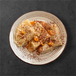 Млинці з манго та англійським соусом 300 г