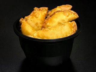 Вареники з картоплею та шкварочками ( смажені ) (250g)