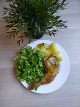 Пилешко бутче с гарнитура