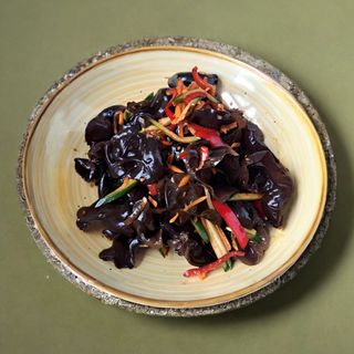 salata de urechi de lemn