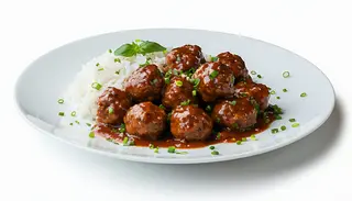2 бр. телешки кюфтета с гарнитура ориз