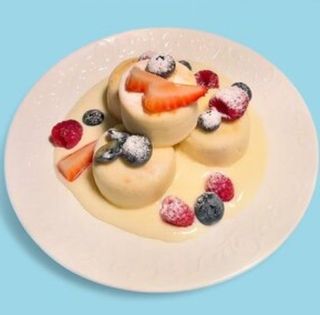 Творожные сырники с ягодами