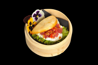 Gua bao tuna