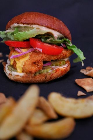 Cris Pay Chicken Burger