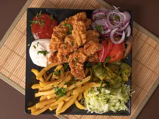 Meniu pui crispy 600 Gr