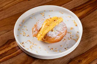 Bombolone alla crema di birra