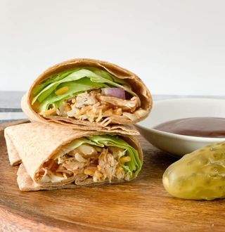 Enrollado de pollo a la BBQ