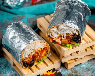 Burrito chili con carne