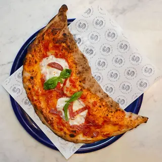 Calzone al salame