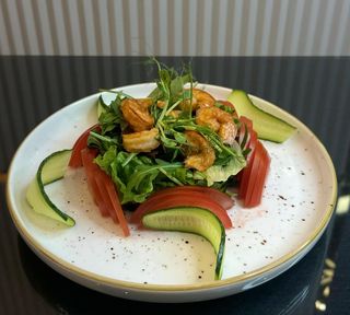 Салат руколла с куриным филе