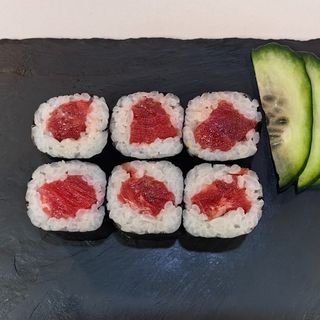 M2. Maguro Maki (6 Pzs.)