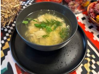 Курячий бульйон з локшиною та яйцем (300g)