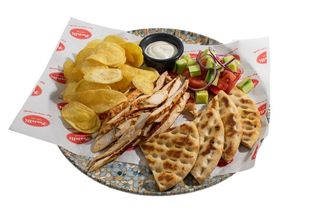 Гирос с пилешко месце