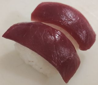 22，Sushi de Atún, 2 Unidades