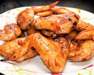 Alitas De Pollo Picantes Al Estilo Tailandés (4 Uds.)