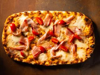 Пица с панчета и трюфел паста (400гр.)