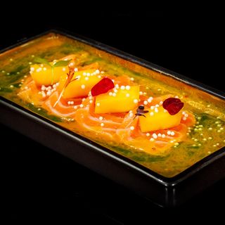 Ca5. Carpaccio salmon passion fruit 4 pezzi