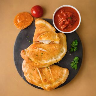 Pizza Calzzone