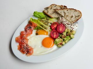 Сніданок з лососем (310г)