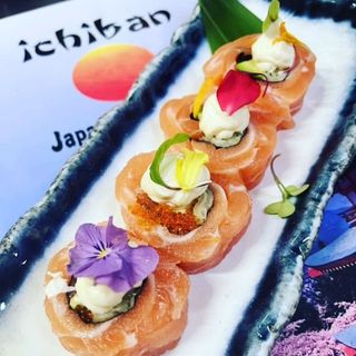 S9 Maki Salmón Deluxe(4Uds)