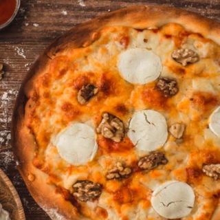 Pizza 4 Quesos  (Mediana)