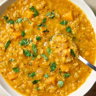 Sopa de lentejas/Lentil soup