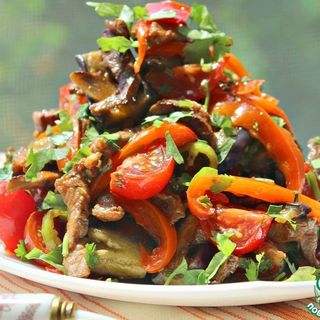 Салат с баклажанами (350 гр.)