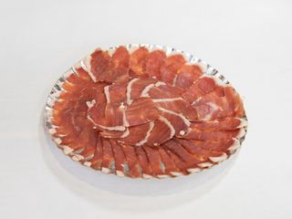 Plato Con Jamón Bodega De La Alpujarra Rosillo (120 G.)