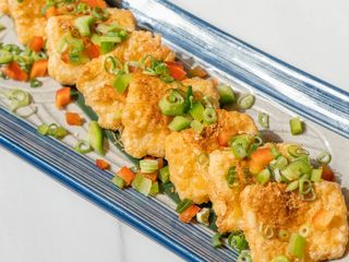 Tofu frito crujiente