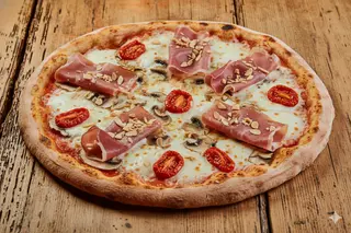 Capocollo e mandorle