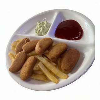Nuggets  con patatas fritas